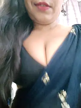 Snapshot of Sofia-ex chatting on October 19, 2025, 7:44 am Sofia-ex online show from October 19, 2025, 7:44 am