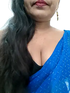 Snapshot of Sofia-ex chatting on November 3, 2025, 7:24 am Sofia-ex online show from November 3, 2025, 7:24 am