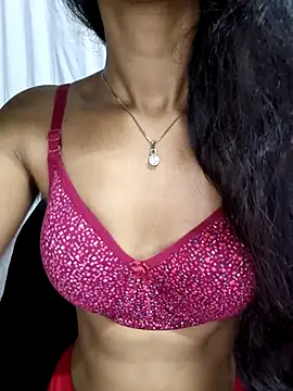 Snapshot of Diyab chatting on September 10, 2025, 9:36 pm Diyab online show from September 10, 2025, 9:36 pm