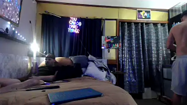 Xstumpy online show from April 9, 2026, 8:26 pm