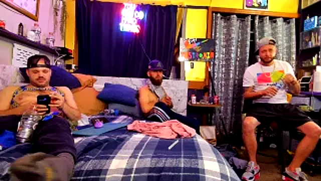 Xstumpy online show from April 10, 2026, 8:27 pm