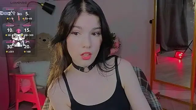 Sophie SkyAngel online show from October 9, 2025, 8:20 pm