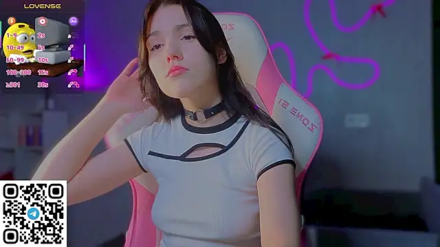 Sophie SkyAngel online show from February 24, 2026, 6:31 pm