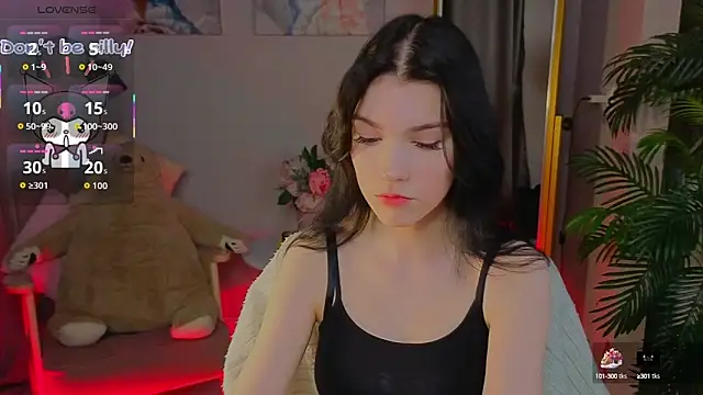 Sophie SkyAngel online show from October 13, 2025, 1:45 pm