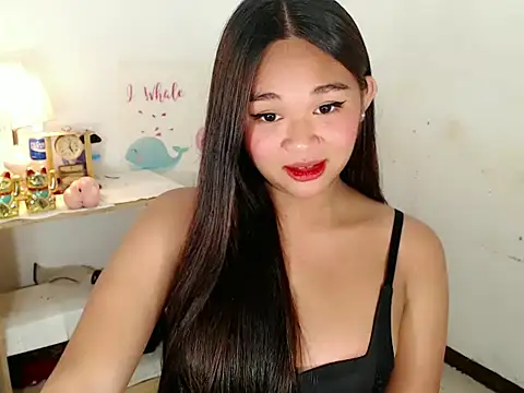 Malia cummer online show from October 9, 2025, 8:53 pm