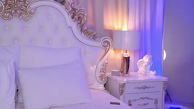 MeganStrain online show from December 23, 2025, 6:12 am