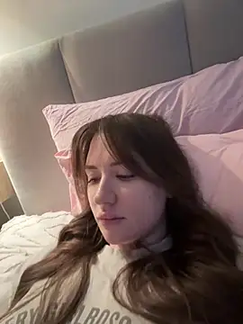 Snapshot of MeganStrain chatting on February 7, 2026, 8:17 pm MeganStrain online show from February 7, 2026, 8:17 pm