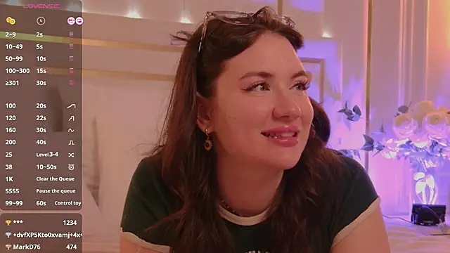 MeganStrain online show from November 11, 2025, 11:27 am