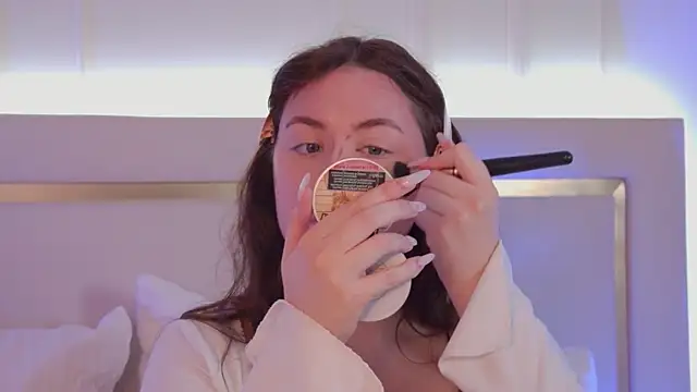 Snapshot of MeganStrain chatting on February 28, 2026, 3:17 am MeganStrain online show from February 28, 2026, 3:17 am