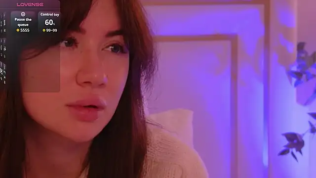 MeganStrain online show from October 24, 2025, 3:27 am