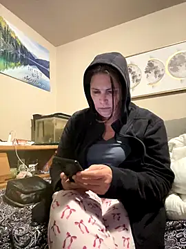 petalsexy online show from November 19, 2025, 4:51 pm