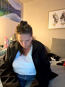 petalsexy online show from November 2, 2025, 12:48 am