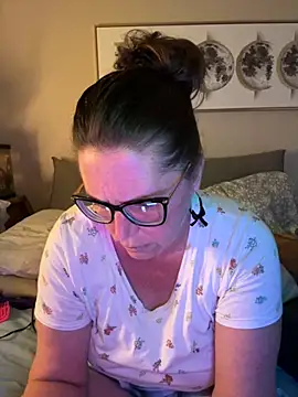 petalsexy online show from October 1, 2025, 7:40 pm