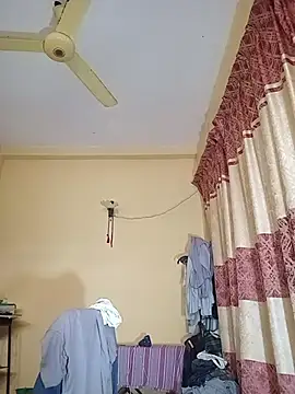 femboyslqueen online show from February 17, 2026, 3:59 am