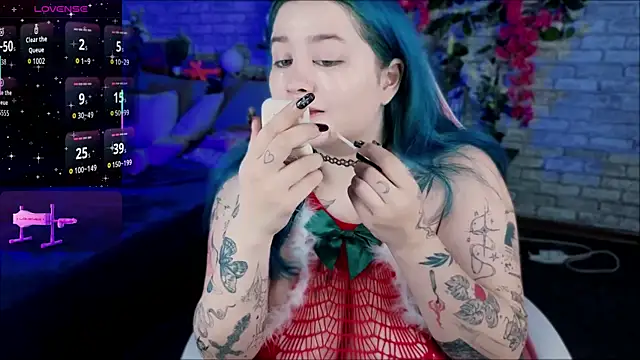 Mira Fyre online show from December 19, 2025, 8:44 pm