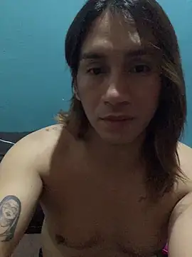 pretty TRANSjona online show from November 11, 2025, 8:03 pm