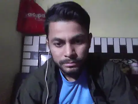 ursdreamperson online show from December 15, 2025, 3:56 am