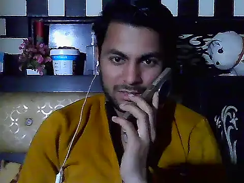 ursdreamperson online show from February 5, 2026, 5:25 am