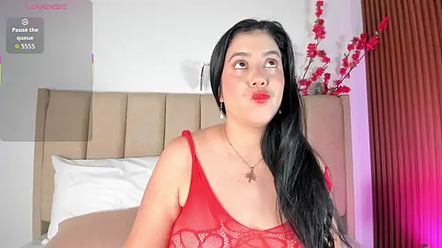  Cris Spicy  online show from September 27, 2025, 7:42 pm