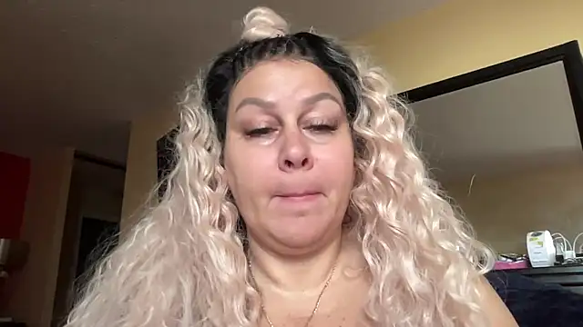 number1slut online show from May 22, 2026, 12:25 pm