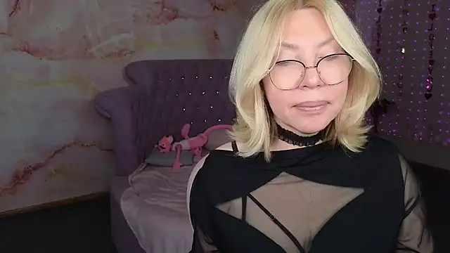 Wendy Waves online show from September 13, 2025, 10:59 am