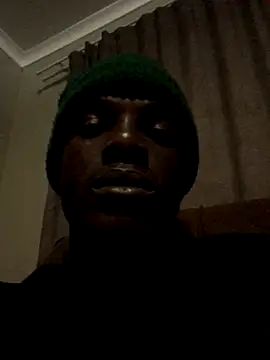 cuminsidebby online show from November 6, 2025, 5:06 pm