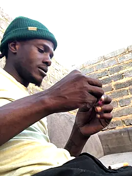 cuminsidebby online show from October 8, 2025, 3:35 pm