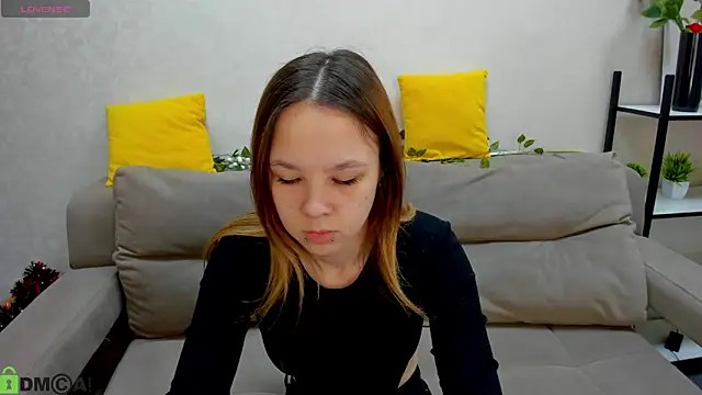 Lori Blossom online show from February 9, 2026, 9:18 am