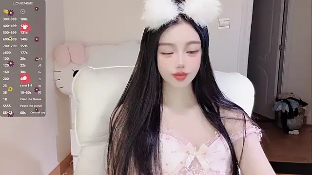 MM-feifei online show from November 3, 2025, 4:54 pm