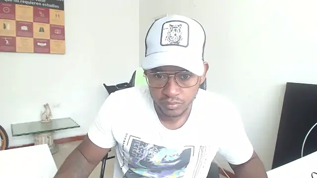 AndyCalifornia1 online show from October 9, 2025, 3:23 pm