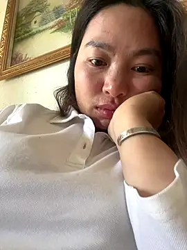 Nhung584 online show from November 4, 2025, 6:50 am