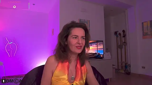 Snapshot of Witch_in_Silk chatting on November 9, 2025, 8:02 pm Witch in Silk online show from November 9, 2025, 8:02 pm