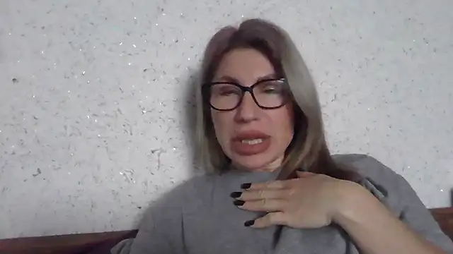 fox red lady7 online show from February 20, 2026, 8:49 am