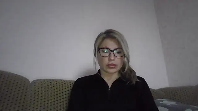 fox red lady7 online show from February 10, 2026, 2:49 pm