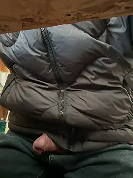 Snapshot of sonwmelt1 chatting on March 3, 2026, 8:54 am sonwmelt1 online show from March 3, 2026, 8:54 am