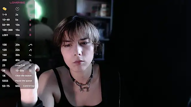 Snapshot of SophieAsh chatting on July 27, 2026, 8:32 am SophieAsh online show from July 27, 2026, 8:32 am