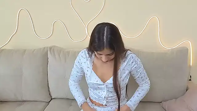 Snapshot of KathrynBrooks chatting on September 29, 2025, 12:22 pm KathrynBrooks online show from September 29, 2025, 12:22 pm