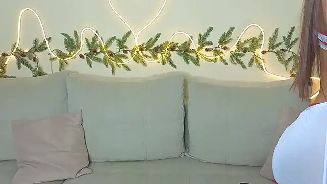 KathrynBrooks online show from December 15, 2025, 2:23 pm