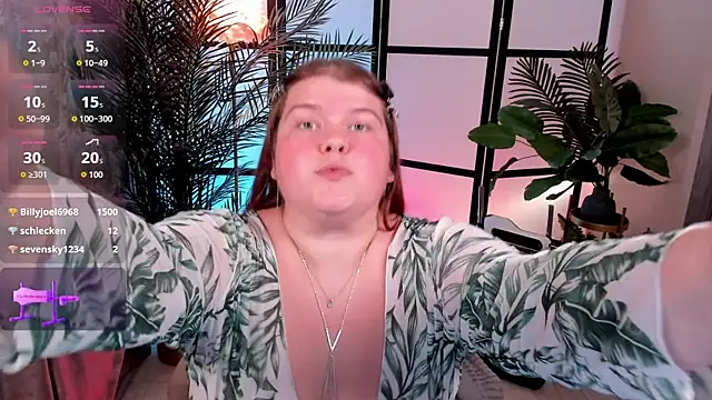 Mia Ray online show from July 28, 2026, 7:39 pm