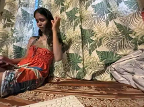 Snapshot of asya_chris chatting on June 10, 2026, 9:43 am asya chris online show from June 10, 2026, 9:43 am