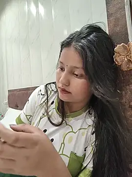 Dipali143143 online show from July 17, 2026, 11:07 am