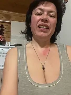 Kiravix online show from April 15, 2026, 7:40 pm