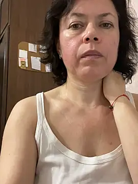 Kiravix online show from February 28, 2026, 5:45 pm