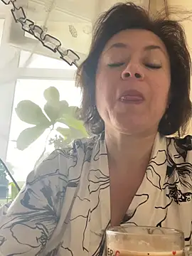 Kiravix online show from September 19, 2025, 7:34 am