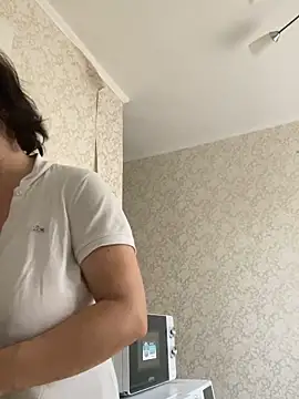 Kiravix online show from October 18, 2025, 5:31 am