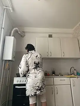 Kiravix online show from November 5, 2025, 6:38 am