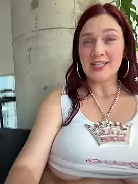 Snapshot of zarialove chatting on July 8, 2026, 10:32 pm zarialove online show from July 8, 2026, 10:32 pm