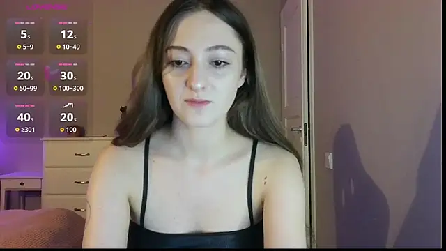 Snapshot of white_liillyy chatting on July 4, 2026, 8:24 pm white liillyy online show from July 4, 2026, 8:24 pm