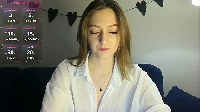 white liillyy online show from February 12, 2026, 8:30 pm