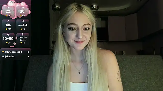 white liillyy online show from October 13, 2025, 9:59 pm